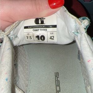 Gator Waders Women's Camp Shoes - White